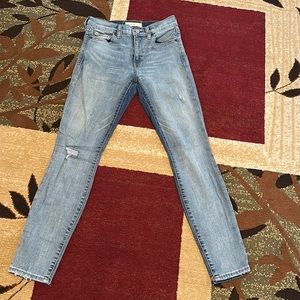 Gap True Skinny Jeans